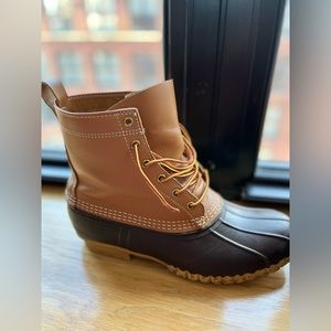 LL Bean Mens Bean Boots 8”, size 10